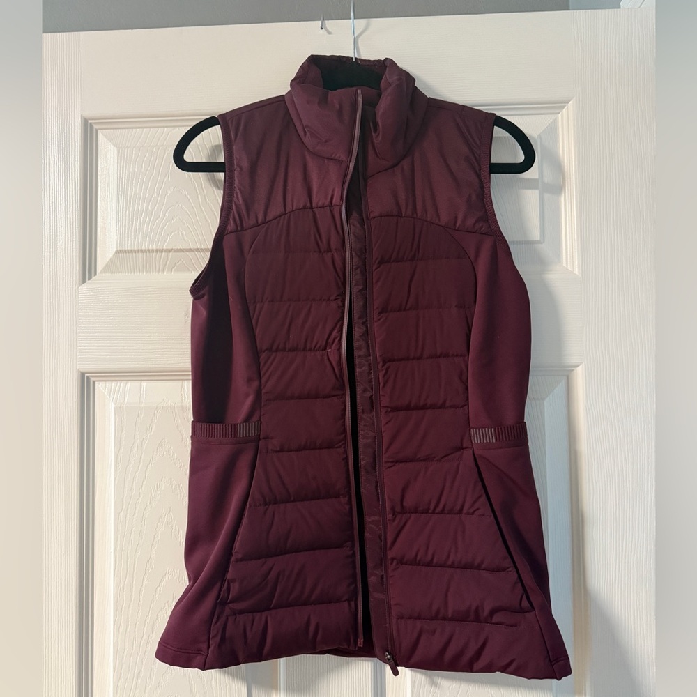 Excellent condition lululemon down for it all vest